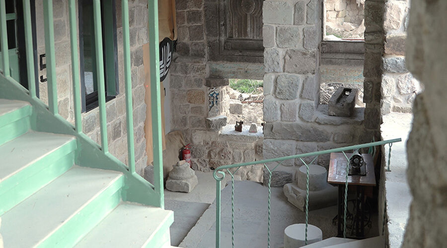 Eka Cave Maison