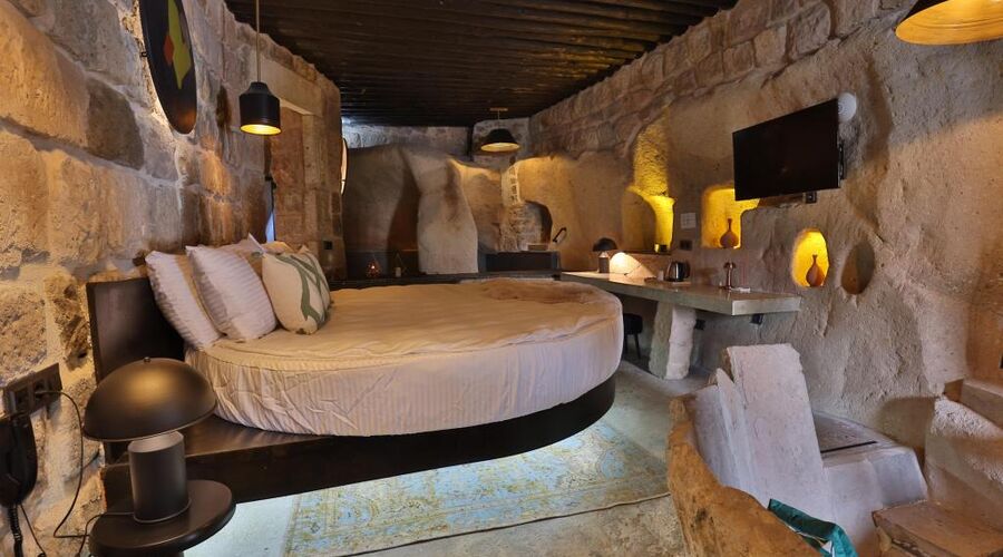 Eka Cave Maison