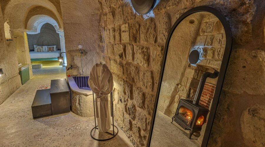Eka Cave Maison