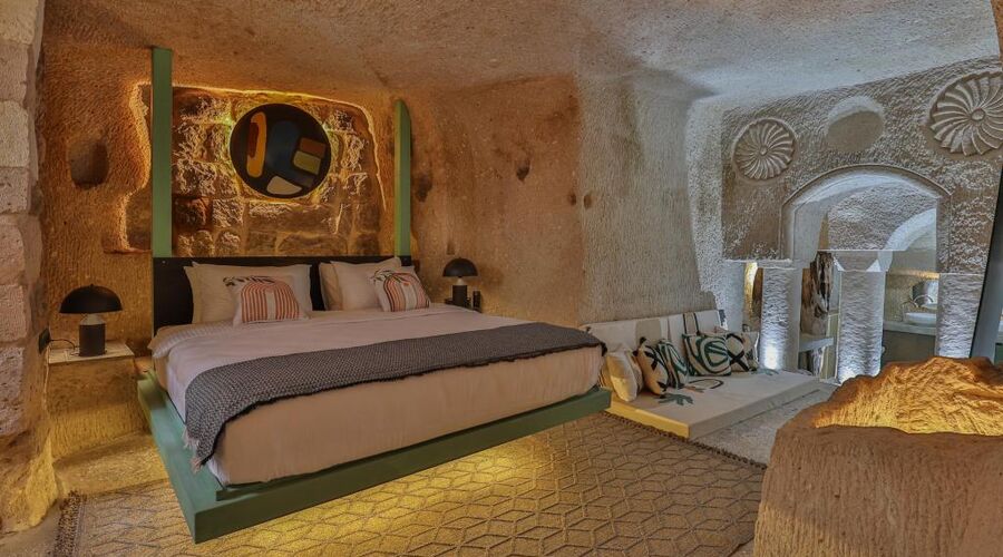 Eka Cave Maison