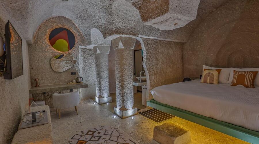 Eka Cave Maison