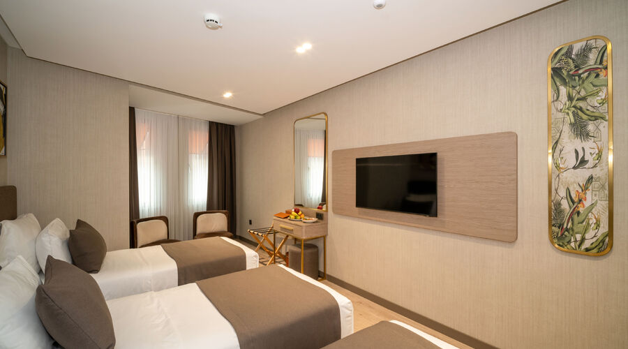 Rayelin Hotel