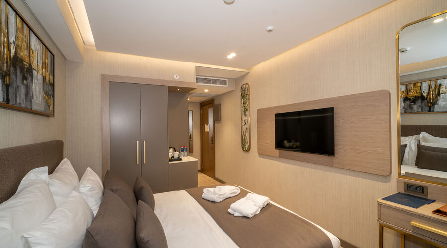 Rayelin Hotel