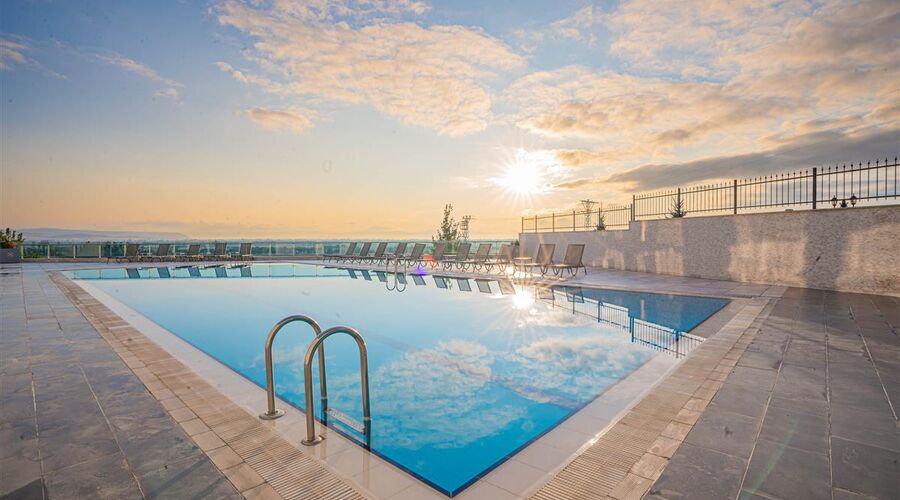 Alusso Thermal Hotel SPA & Convention Center