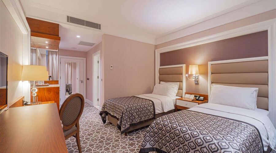 Alusso Thermal Hotel SPA & Convention Center