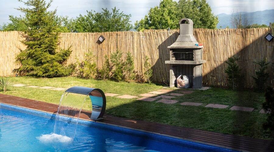 TolSoo Wooden House 2