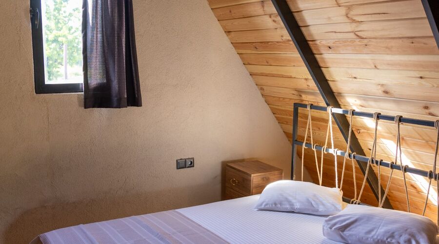 TolSoo Wooden House 2