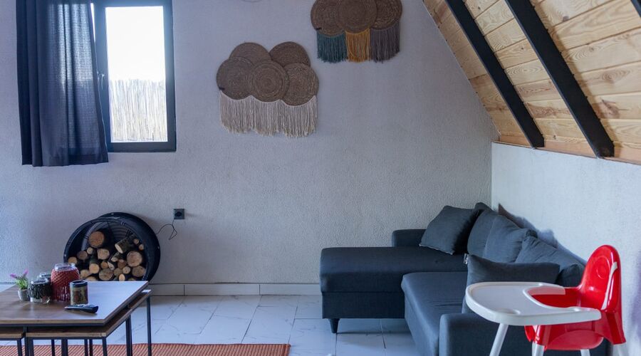 TolSoo Wooden House 2