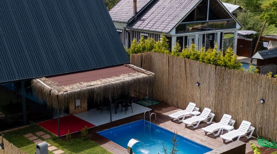 TolSoo Wooden House 2