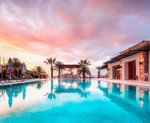 Moyo Beach Hotel