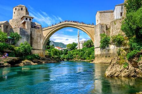 İzmir Çıkışlı Kosovalı Büyük Balkan Air Albania İle Extra Turlar ve Akşam Yemekleri Dahil (SHK-OHD)