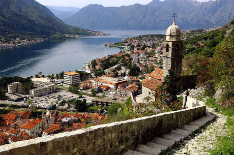 Kosovalı Büyük Balkan Turu Air Albania Havayolları İle Extra Turlar ve Akşam Yemekleri Dahil (OHD-SHK)
