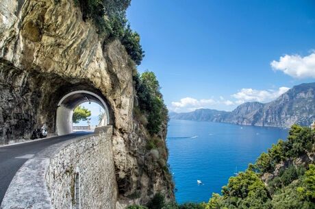Amalfi & Puglia Turu Türk Havayolları ile 4 Gece 5 Gün (NAP-BRI) IS001 - 18 Mayıs