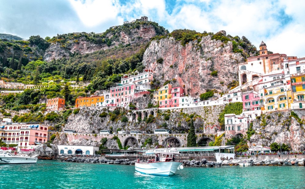 Amalfi & Puglia Turu Türk Havayolları ile 4 Gece 5 Gün (NAP-BRI) IS001 - 18 Mayıs